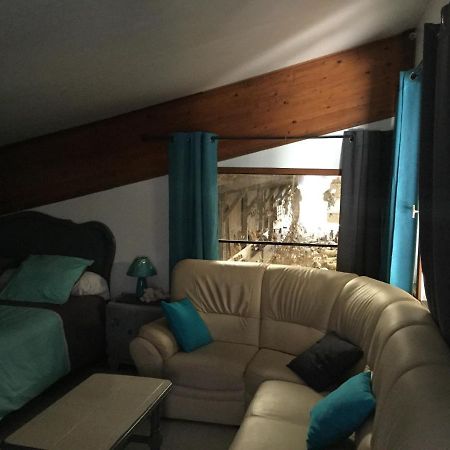 Le Loup Dans La Bergerie Bed & Breakfast Montmartin-sur-Mer Exterior foto