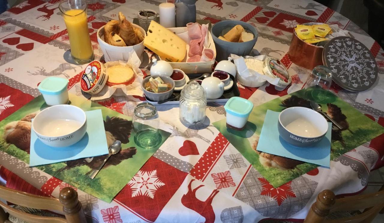 Le Loup Dans La Bergerie Bed & Breakfast Montmartin-sur-Mer Exterior foto
